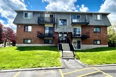 176 Maple Ave #2-4 1