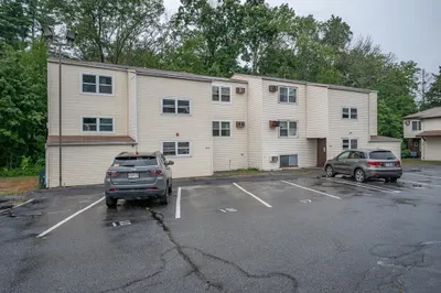 14 Mason Ct #14
