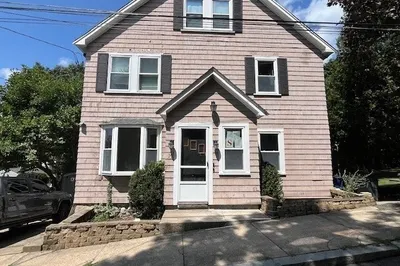 39 Lotus Ave #1