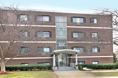 18 Glencoe Street #42