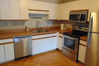 200 Cove Way #313