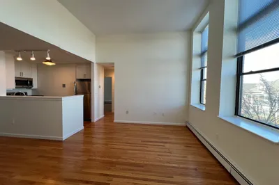80 Beaumont Street #204