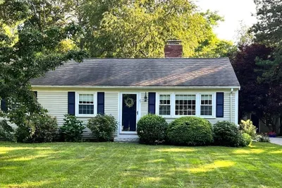 27 Fieldstone Dr 1