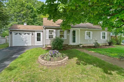 19 Oakdale Rd