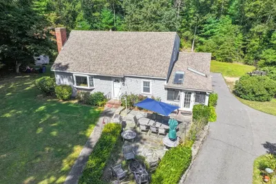 12 Fairway Ln 1