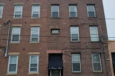 25 Division St #1 1