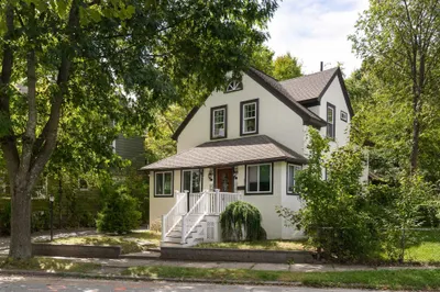 21 Englewood Ave 1