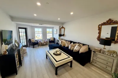 10 Seaport Dr #2617 1