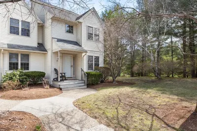 2806 Maple Brook Rd #2806 1
