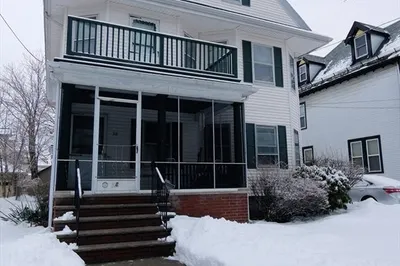 58 Monument St #2