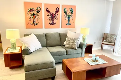 44 Lexington Ave #4