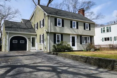 35 Hamilton Rd