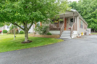 5 Lark Ln 1