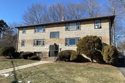 13 Nelson Dr #2