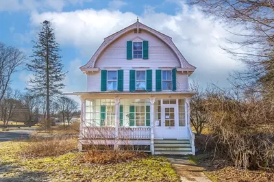 8 - 12 Tucker St