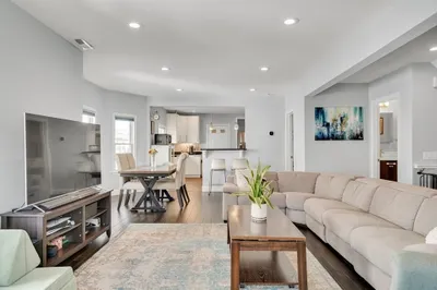 11 Lexington St #11 1