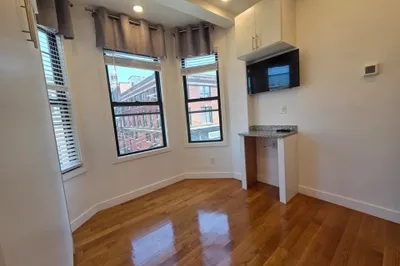 16 Fifth St #11 1