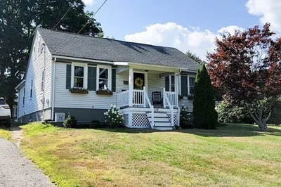 112 Lincoln Ave