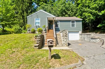 76 Bethany Rd 1