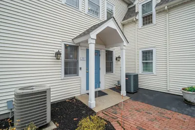 2 Columbia Rd #12
