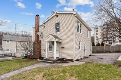 10 Ernest Ave
