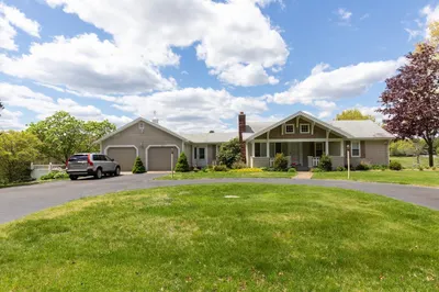 27 Reservoir Ave 1