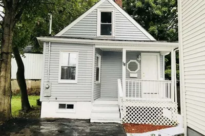 18 Lawrence St 1
