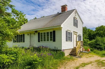 807 North West Main St 1