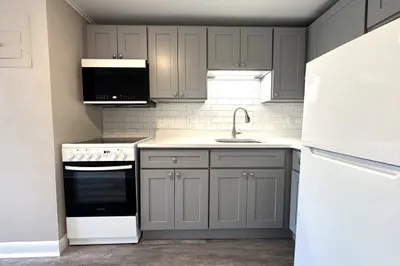 31 Western Ave #10
