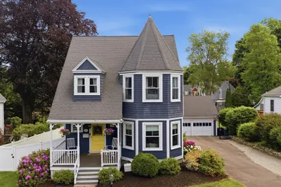 55 Torrey St 1