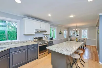 428 Gleasondale Rd 1