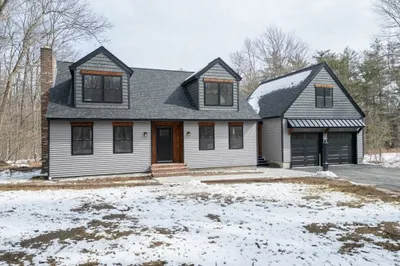 40 Gilchrist Rd 1