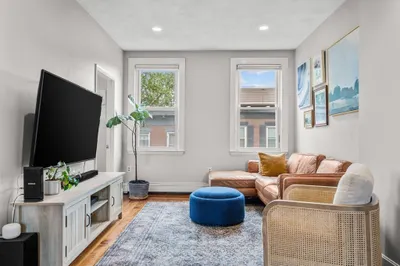 23 Sullivan St #3