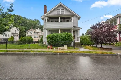 33 Woodleigh Rd 1
