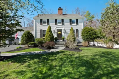 147 Belmont St 1