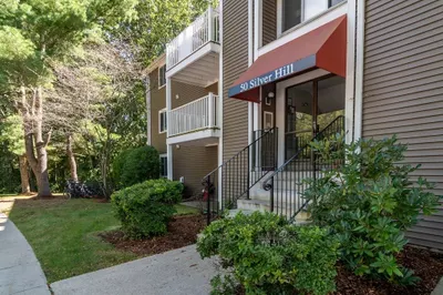 50 Silver Hill Ln #9 1