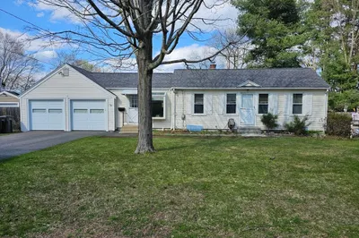 30 Donlon St 1