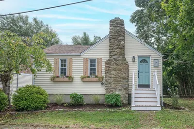 7 Delmont St 1