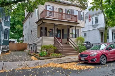 40 Lowden Ave #2
