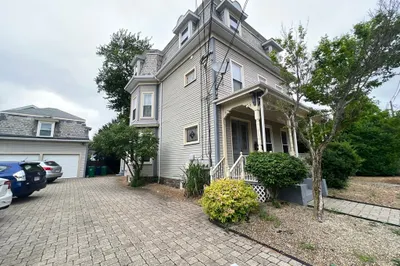 49 Pearl St #1