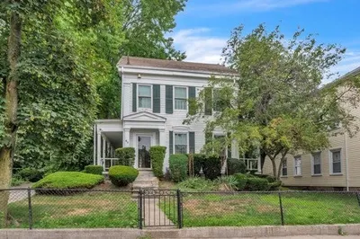 41 Linden St 1