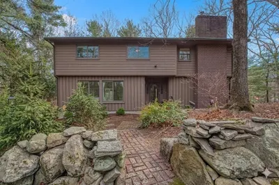 18 Mallard Drive 1