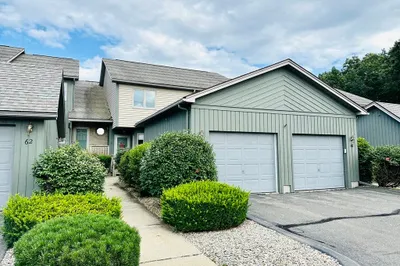 61 Pine Grove Dr #61 1