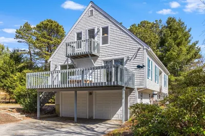 44 Seabrook Drive