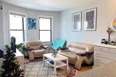 828 Huntington Ave #3