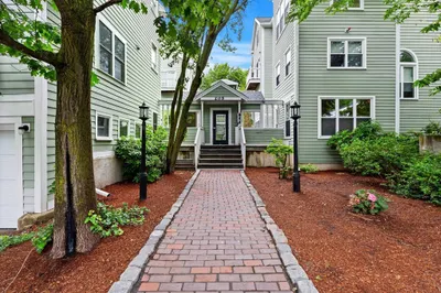205 Richdale Ave #A14 1