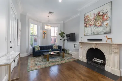 46 Rutland Sq #2