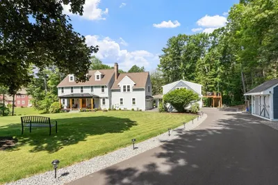 8 Stearns Road 1