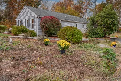 25 Valley Road