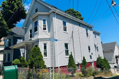 39 Montrose St #3